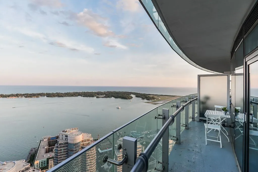 Downtown Toronto 56Th Floor Furnished Rental Monthly Available Apartment