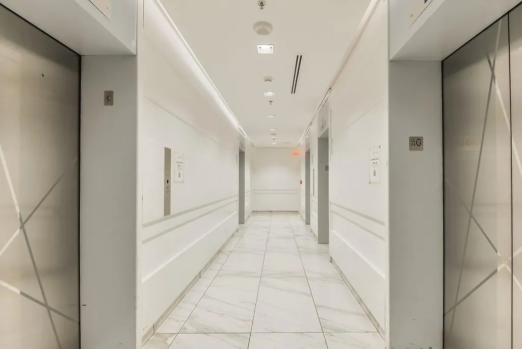 Apartment Downtown Toronto 56Th Floor Furnished Rental Monthly Available Canada