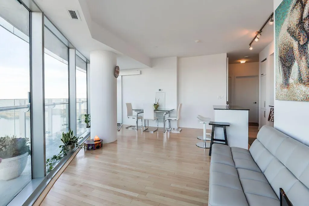 Downtown Toronto 56Th Floor Furnished Rental Monthly Available contacts
